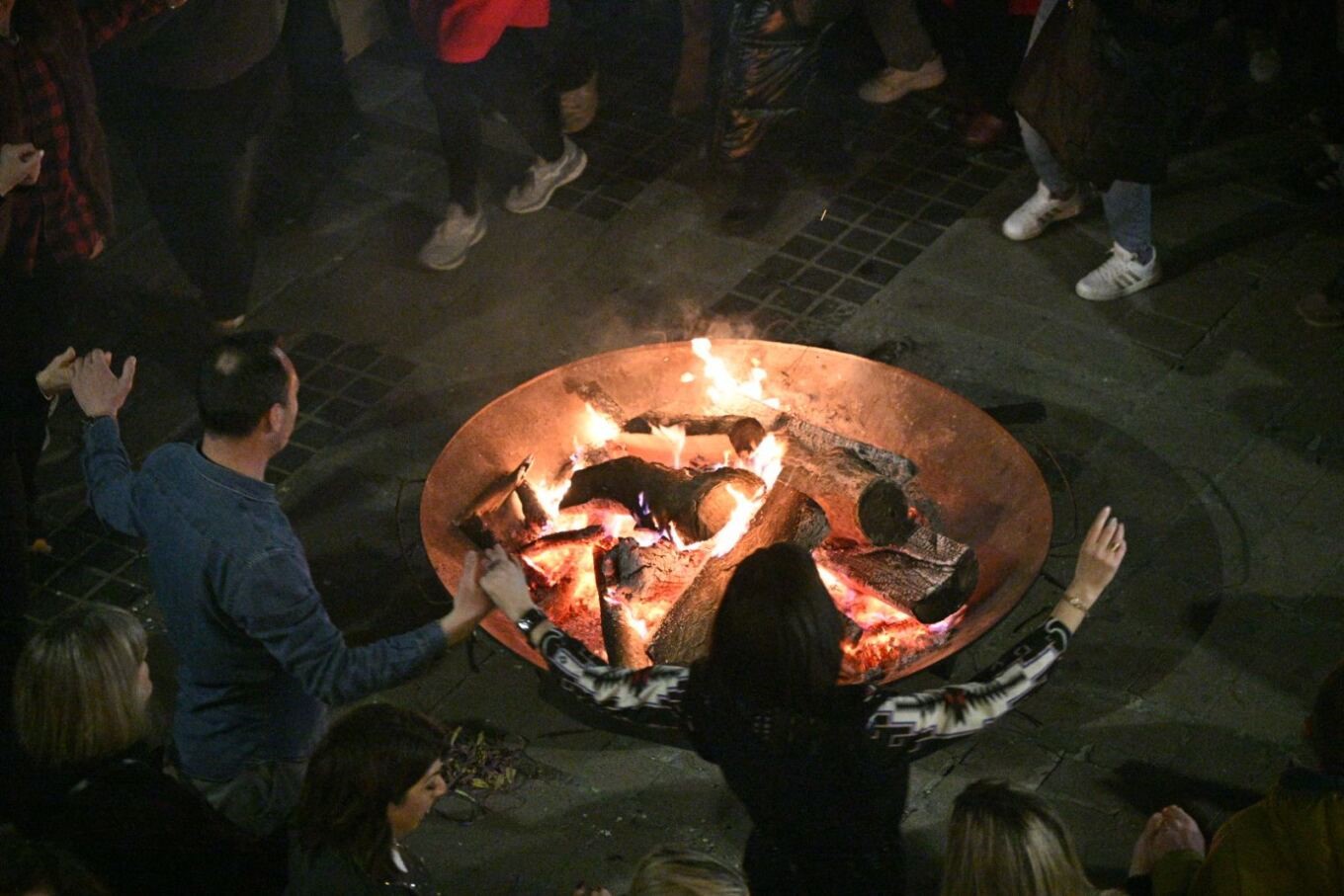 Με φωτιές και αναβίωση εθίμων οι αποκριάτικες εκδηλώσεις